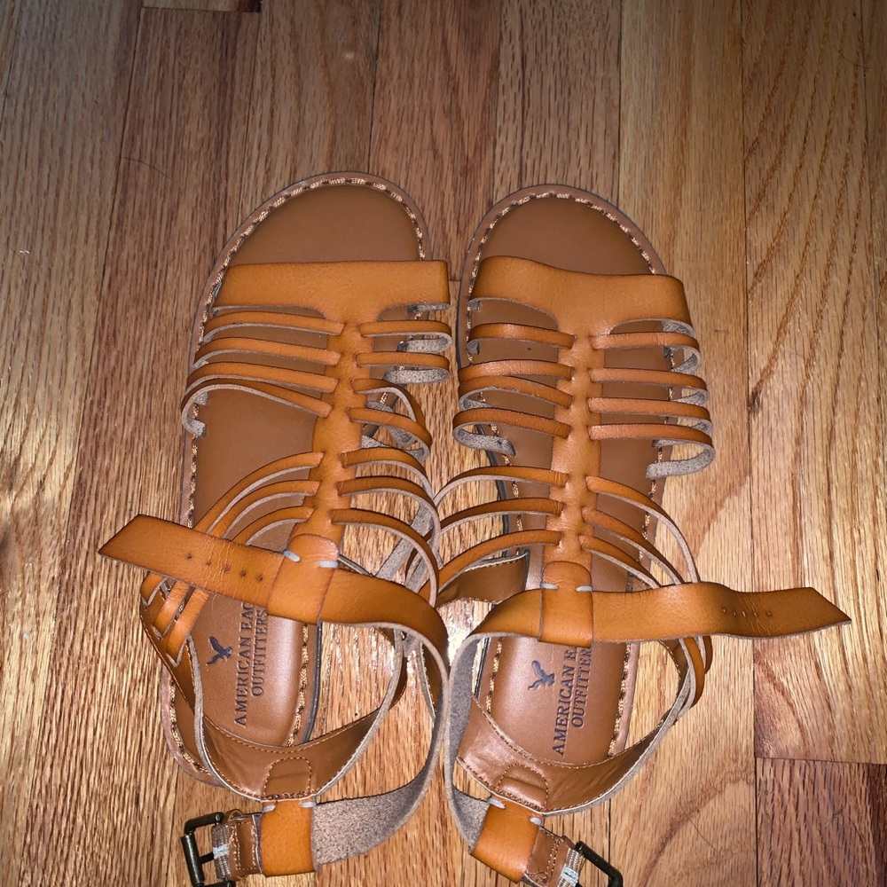 American Eagle Sandals